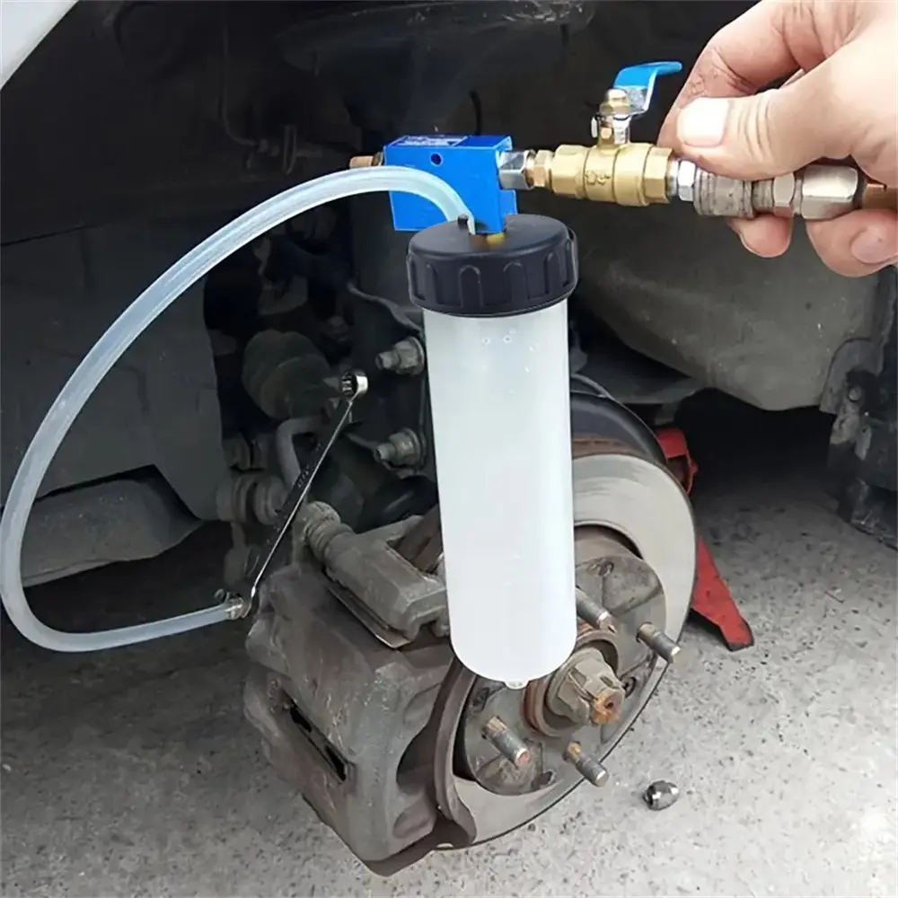 Car Brake Fluid Replacement Tool Kit, Pneumatic Brake Bleeder Pump, Bleeding Kit, Oil Change & Exhaust Machine, Portable Engine Maintenance Tools, Automotive Maintenance Tools, Car Repair Tools, Compact Automotive Tools