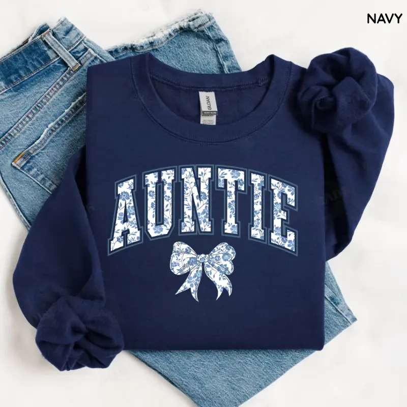 Vintage Cute Floral Auntie Sweatshirt, New Aunt Gift, Pregnancy Announcement Crewneck, Botanical Family Sweatshirt, Cozy Gift for Aunt, Cozy Autumn Gift Fall Gift for Women