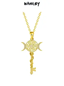 WANGXY Hecate Key Necklace Hekate Triple Moon Goddess Pentagram Wheel Key Pendant  Hecate Wiccan Pagan Magic Witchcraft Tetragrammaton Amulet Jewelry Gifts for Women Men
