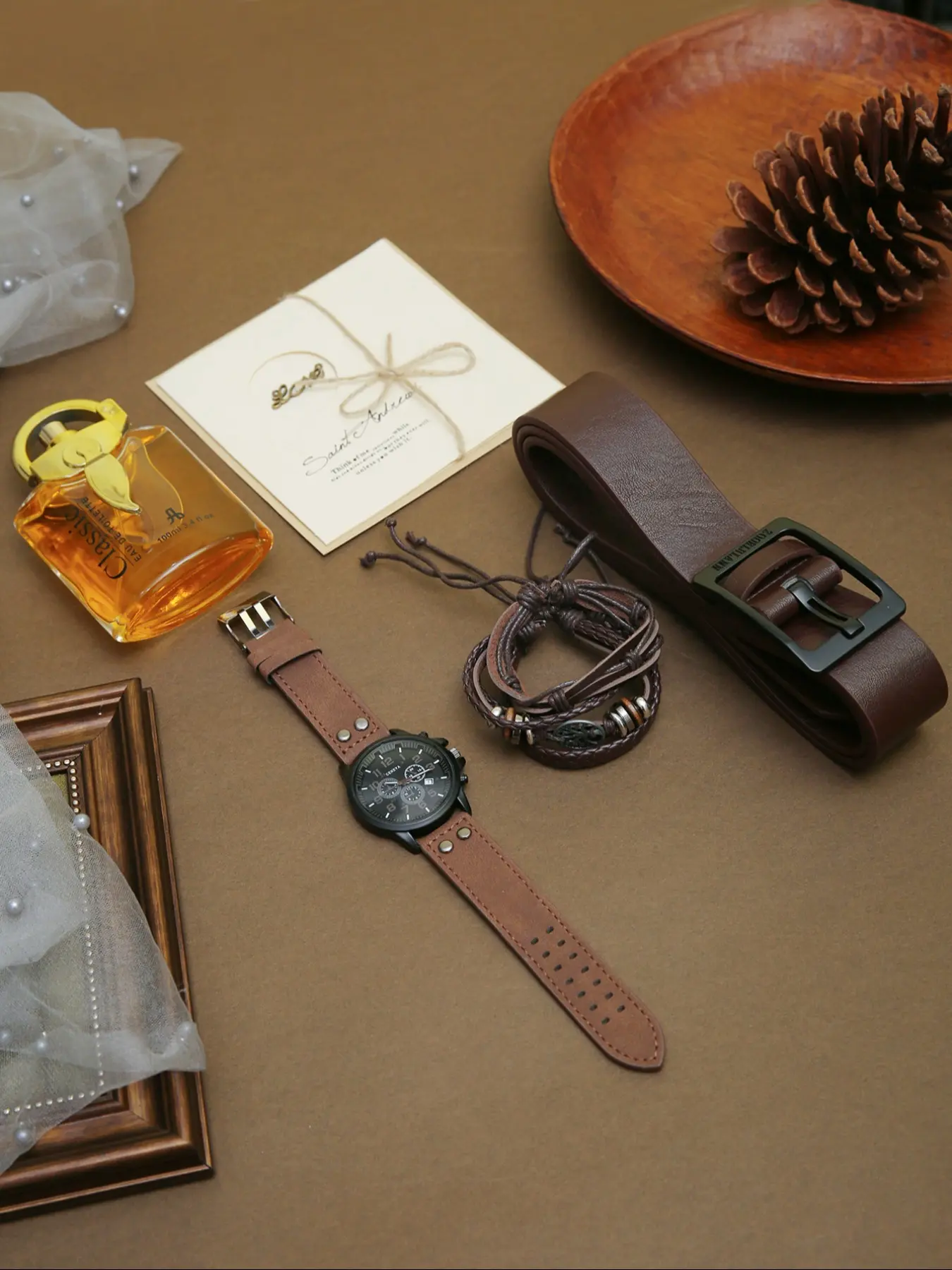 Sku:0229 vintage vibe cute gold mini watch brown bracelet +‎ in a gift box Vintage Gucci Swiss Shell Coil Gold Women main image 4