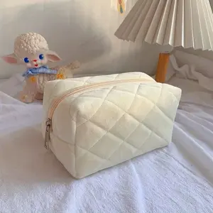 Soft Plush Makeup Storage Bag, Zipper Closure, Large Capacity, Travel Essential, Bathroom Essentials, Skincare Organizer