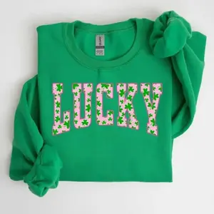 Lucky Clover Graphic Sweatshirt / T-Shirt – Cute Shamrock St Patrick’s Day Outfit Irish Lucky Crewneck