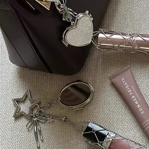 New Year Heart Star Makeup Mirror Keychain, Portable Lipstick Holder, Dual-Sided Love Design, Car Key Ring Accessory