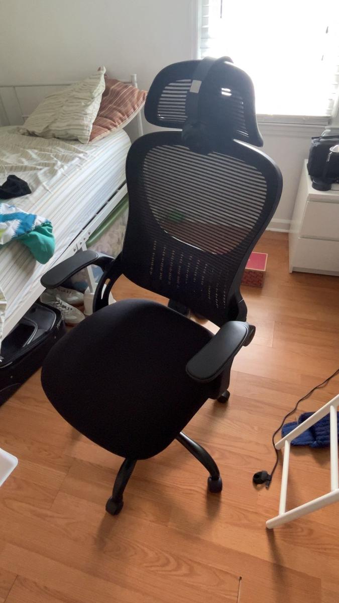 Item: Black - Rotatable Armrests