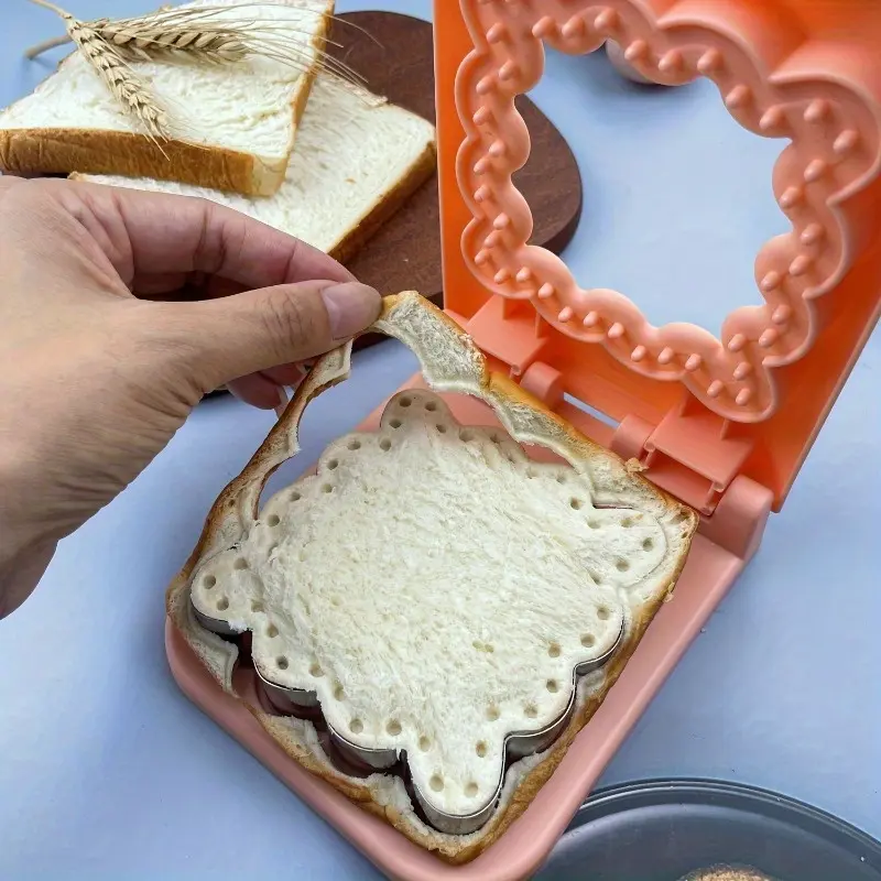 1 piece, sandwich cutting machine, sandwich machine toast breakfast making mold, biscuit cutting machine, sandwich wrapped toast bread mold, baking tools and accessories mini pocket, Bakeware