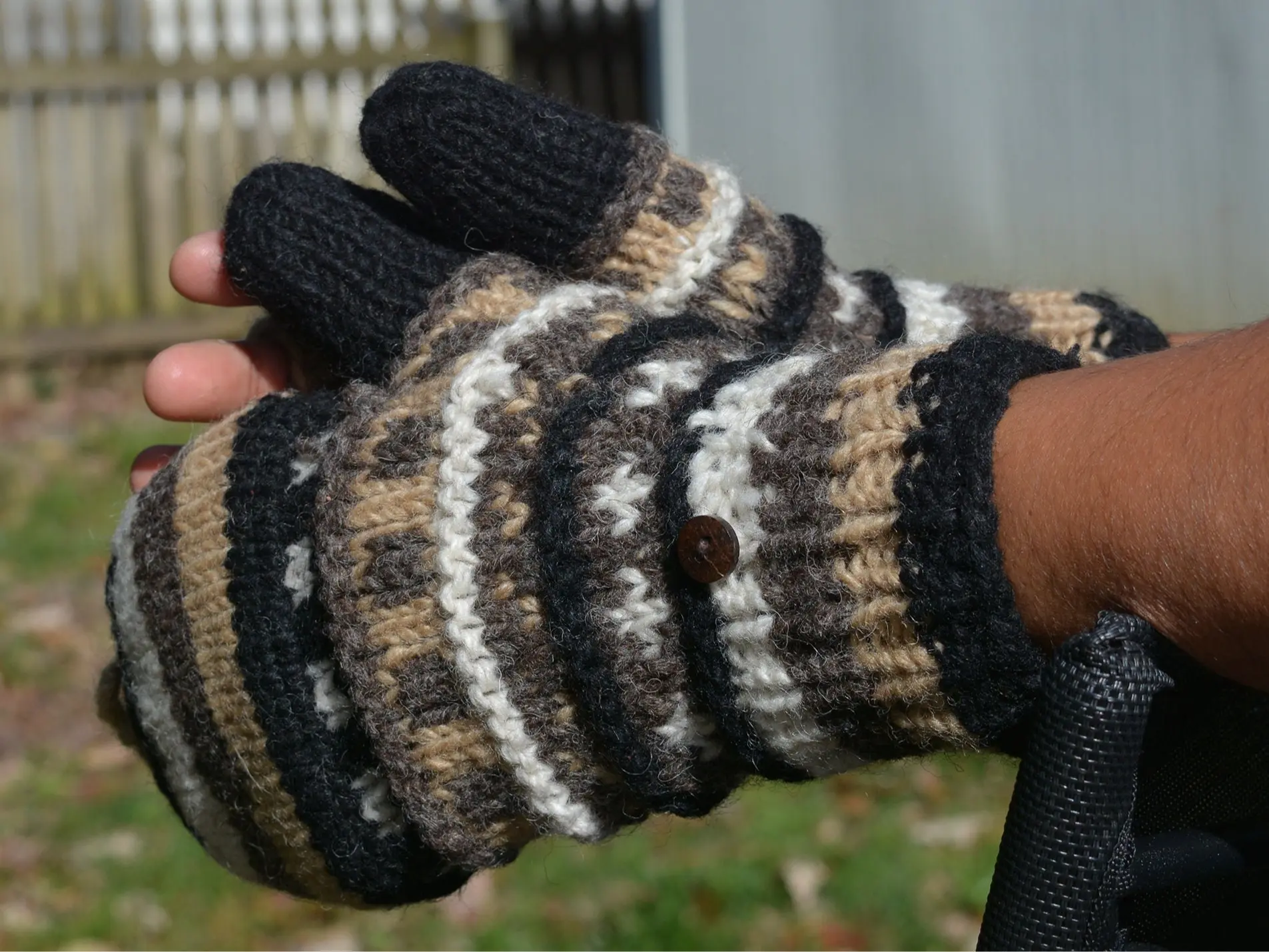 Men Convertible Mitten, Hand Knit winter gloves fully Fleece Lined. Mittens with fleece lined thumbs. Comfy and Warm