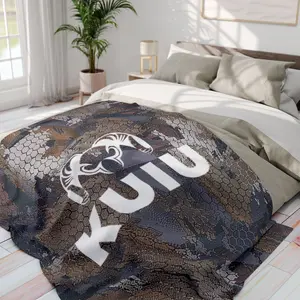 KUIU Logo With Camo Sitka Optifade Waterfowl Pattern Velvet Blankets, Soft Cozy Luxury Fuzzy Warm Blanket for Sofa Couch Bed Gifts Bedroom