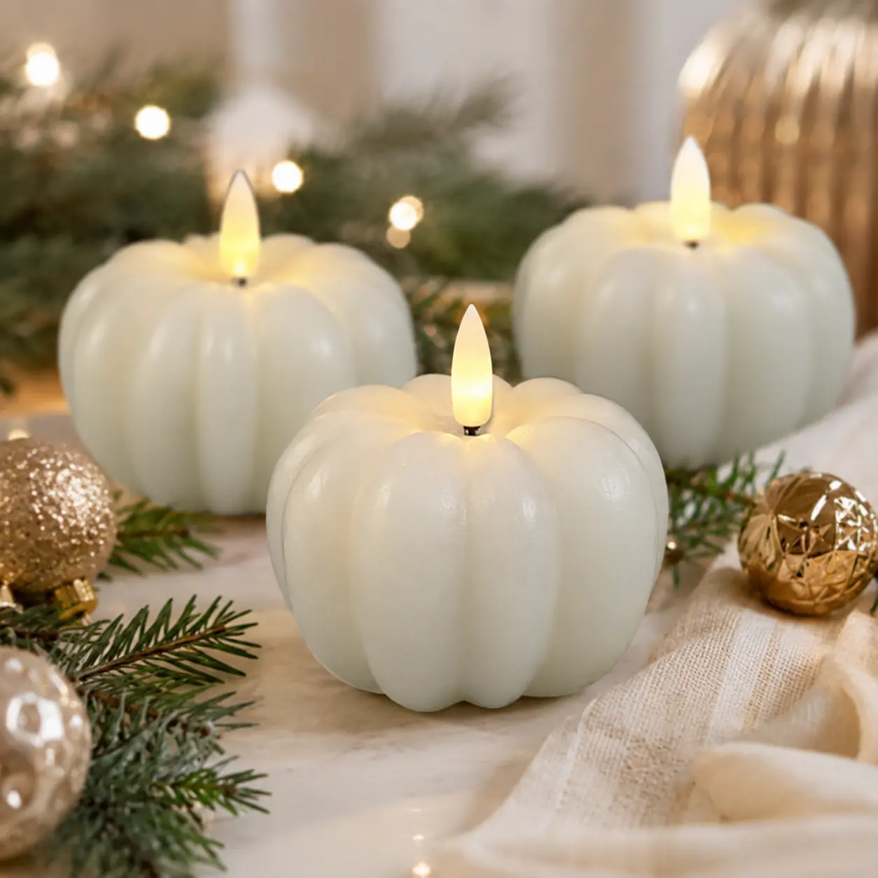 Small Size Unscented Paraffin Wax Flameless LED Pumpkin Candle, Button Cell Power, Flickering Light Pumpkin Shape Decor, Cozy Fall Home Decoration for Halloween Table Centerpiece Party Use