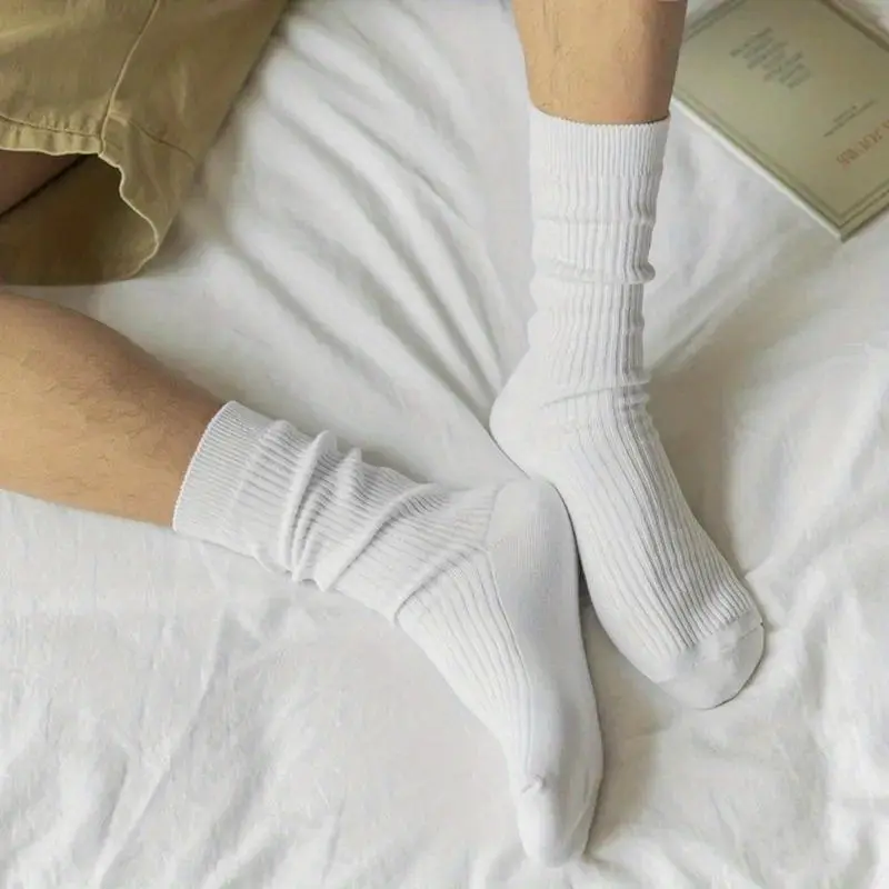 4 Pairs of Long Socks, Black And White Literary And Casual Men'S And Women'S Average Size, Solid Color Trend Stacking Socks, Simple And Versatile Students