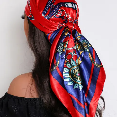 Chain Print Silk Feel Scarf for Women, Versatile Headband and Neck Wrap for Fashion and Everyday Use, Soft and Lightweight for All Seasons, Casual Fashionable Scarf