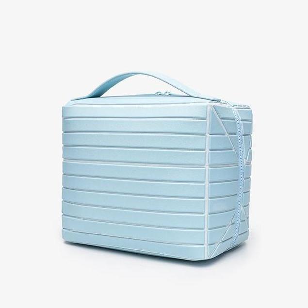 Foldable Waterproof Makeup Bag with Compartments Large Capacity Travel Storage Easy to Carry Durable Fashion Style Zipper Closure Lightweight Organiser Compact & Spacious