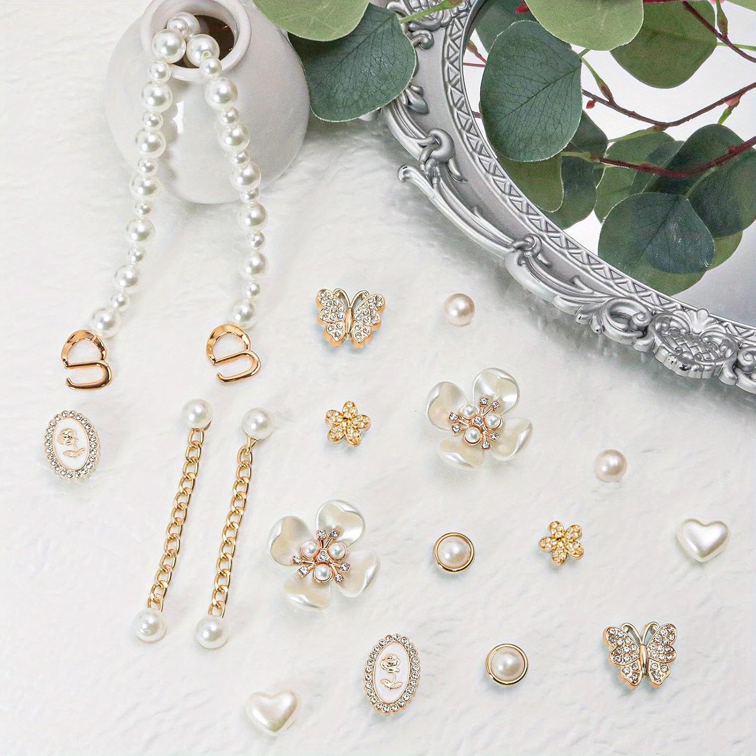 18Pcs Bling Shoe Charms, Gold Rhinestone Butterfly Flower Jewelry Shoes Accessories, Pearl Chain Shoe Charms for Women, Luxury Clog Shoes Charms for Party Favor, Birthday Present, Holiday Gift for Her