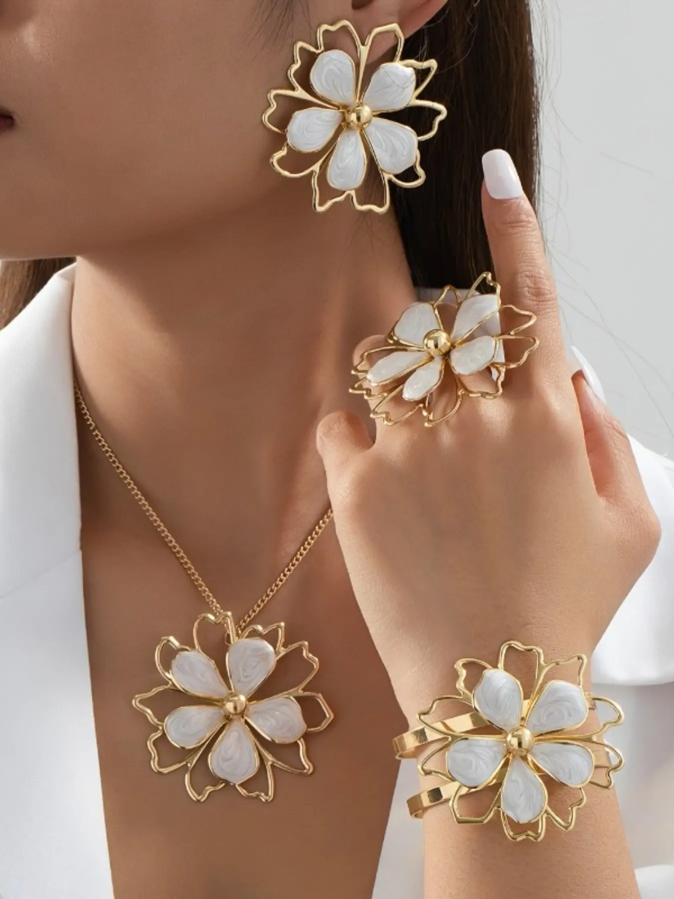 Women's Fashion Elegant Fashionable Jewelry Set, Bracelet Ring Earrings Necklace, Irregular Lines Hollow Design, Daily & Banquet Wear Gifts