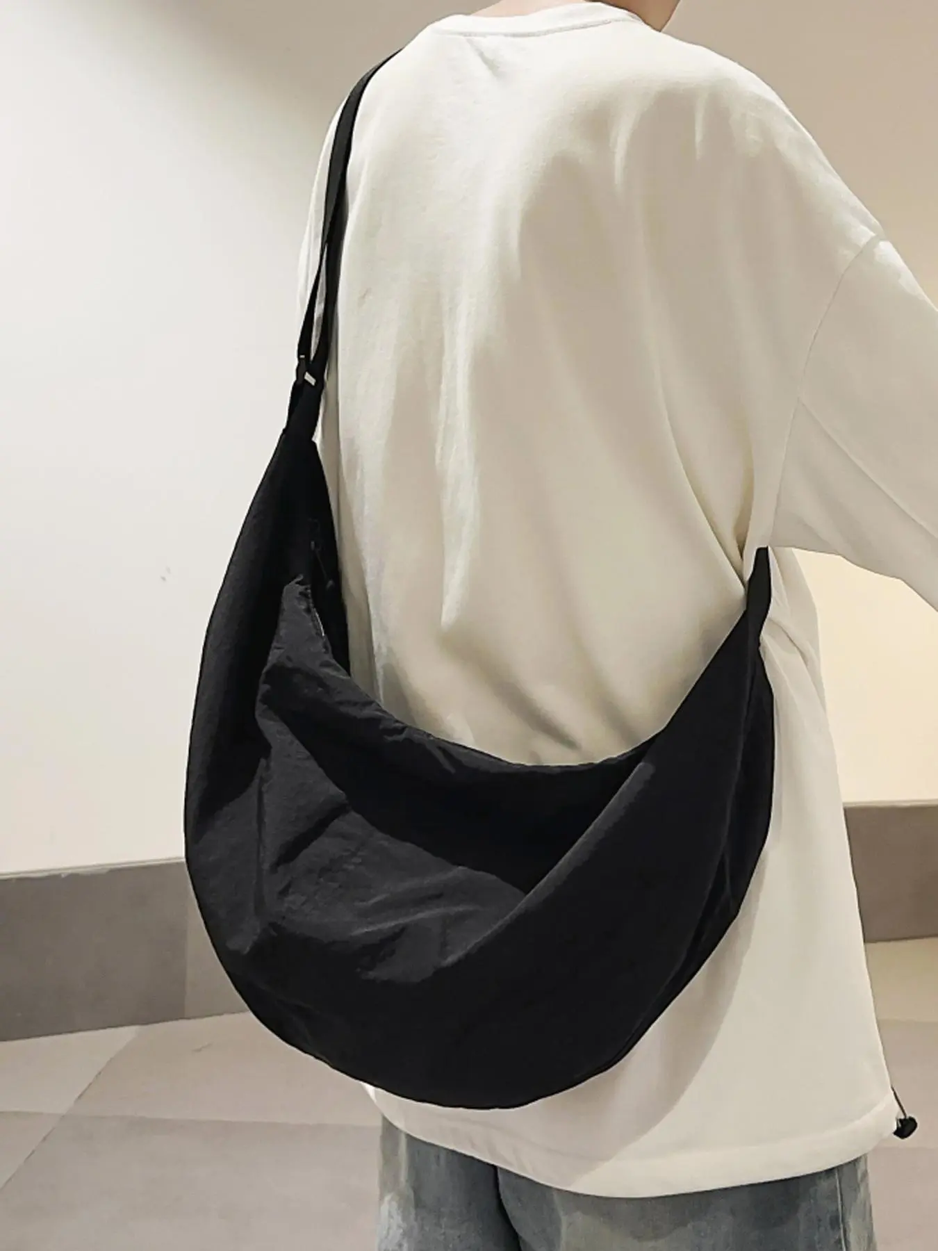 Unisex Street Trend Minimalist Crossbody Bag, Lightweight Large Capacity Crossbody Bag, Trendy All-match Casual Crossbody Bag for Daily Use, Lightweight Shoulder Bag, Fashionable Crossbody Bag