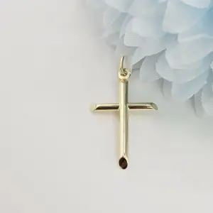 Charm Necklace 14kt Cross Pendant Elegant Jewelry for Women