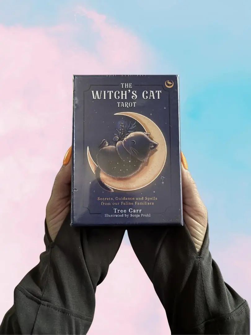 The Witch's Cat Tarot: Secrets, Guidance and Spells from Our Feline Familiars
