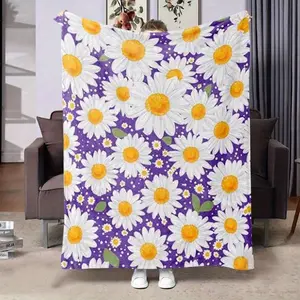 1pc Floral Blanket - Soft Purple & White Daisy Pattern With Green Leaves, Throw Sofa,, Office, Camping, Bed, Travel, And Living Room, All-Season Use, Cozy Home Decor, Cozy Home Accessory |   Contemporary Style |  , Blanket, Birthday Mother's Day Size