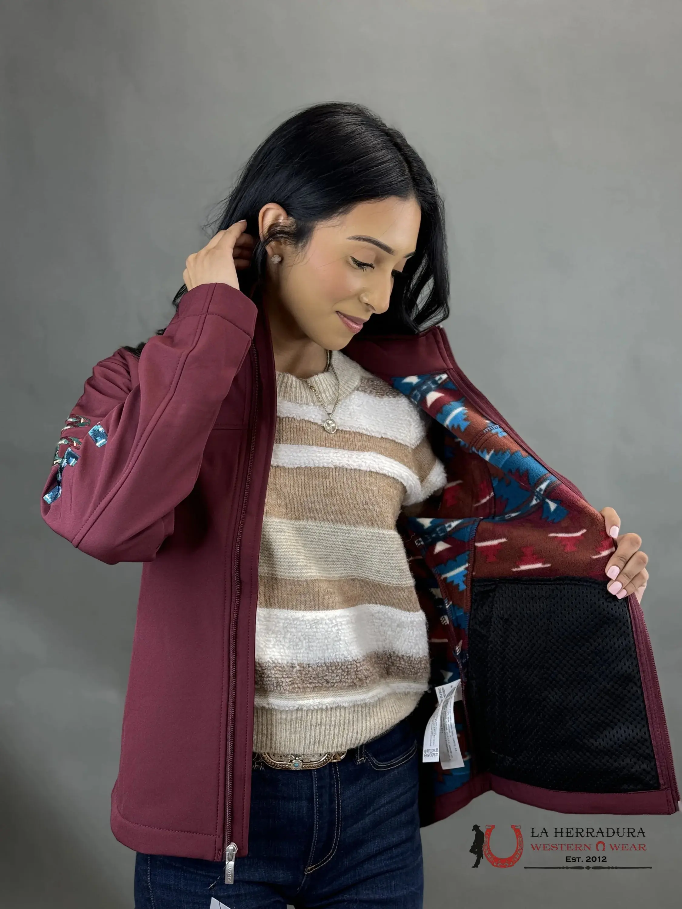 ARIAT JACKET TAWNY PORT/BAJA TEAM SOFT-SHELL JKT 10046690 ARIAT JACKET TAWNY PORT/BAJA TEAM SOFT-SHELL JKT 10046690