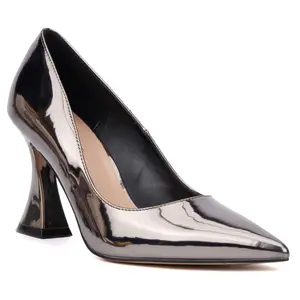 Torgeis Women's Adena Flared Heels