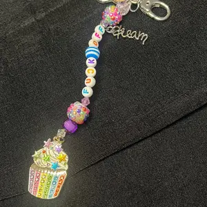 Fu@k o££ cupcake keychain