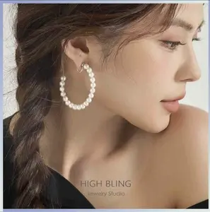 Er03 4-5cm High-quality S brand pearl ear ring. Oval-shaped face ear jewelry. Ear ring without ear hole. Women's mosquito-scented candle holder ear clip.