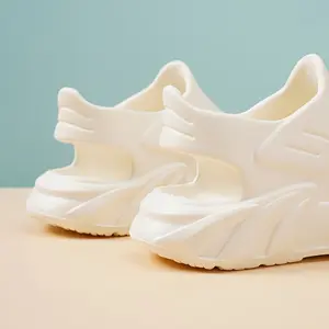 Baotou Clogs for Boys, Thick-Soled, Slip-Resistant, Durable, Breathable, Outdoor Casual Sports, Indoor Bathing, Beach Vacation, Summer 2026 New Style, Versatile Water Shoes for Students