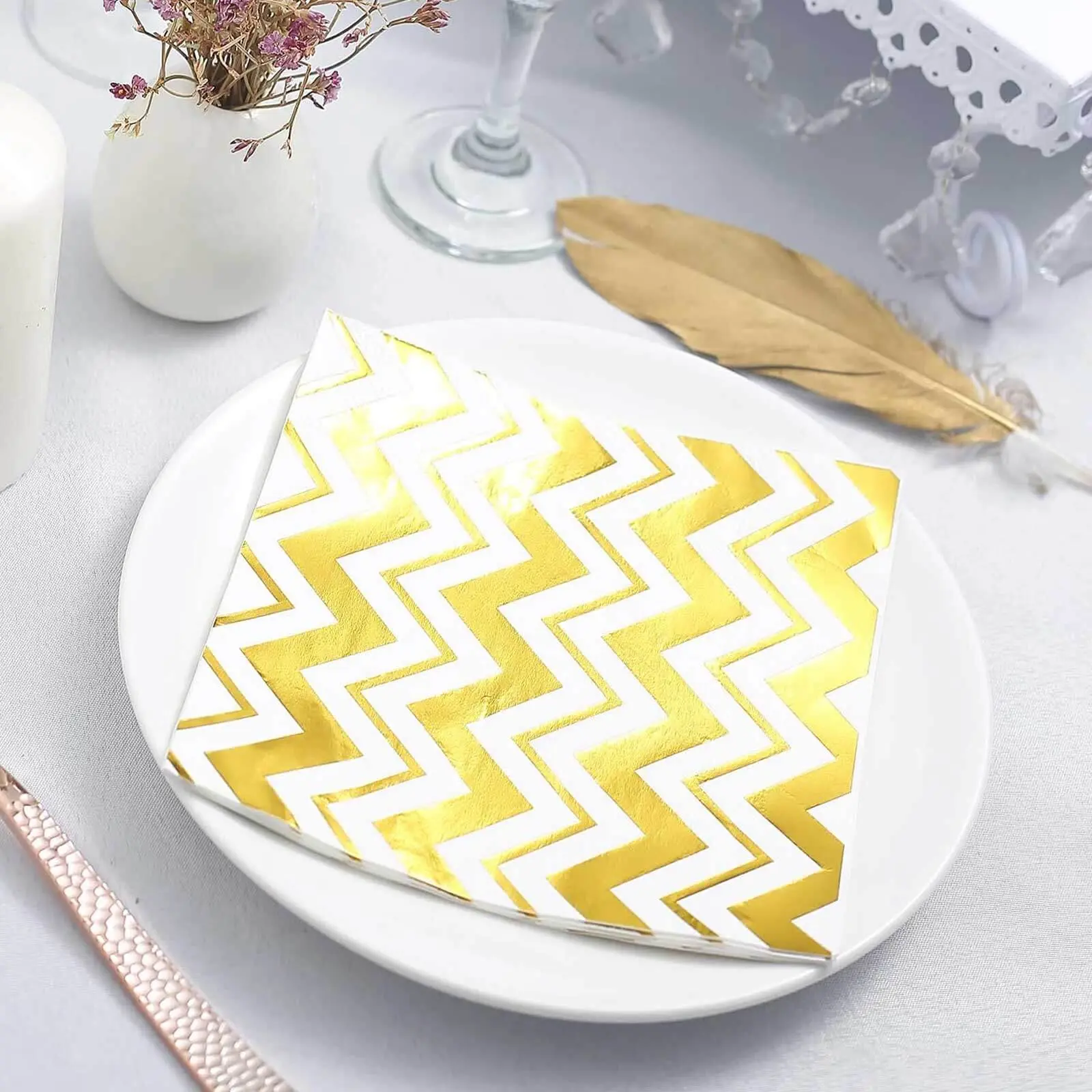 Disposable 3-Ply Metallic Print Gold Chevron Dinner Napkins, 20-Pack Disposable Dinnerware for Weddings, Birthday Party Supplies (Restaurant Tableware)