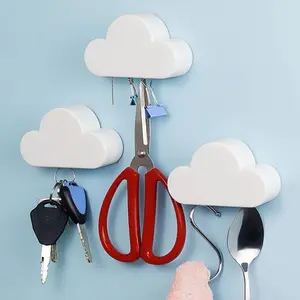 1pc Creative Cloud Keychain Suction Keychain Storage Magnetic Attraction - Sticky Key Rack Wall Mounted Hook for Wall and Doors - Easy Storage and Organization