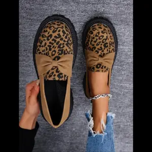 Women's fashionable leopard print bow design loafers, casual and comfortable casual shoes, lightweight and breathable women's shoes for all seasons