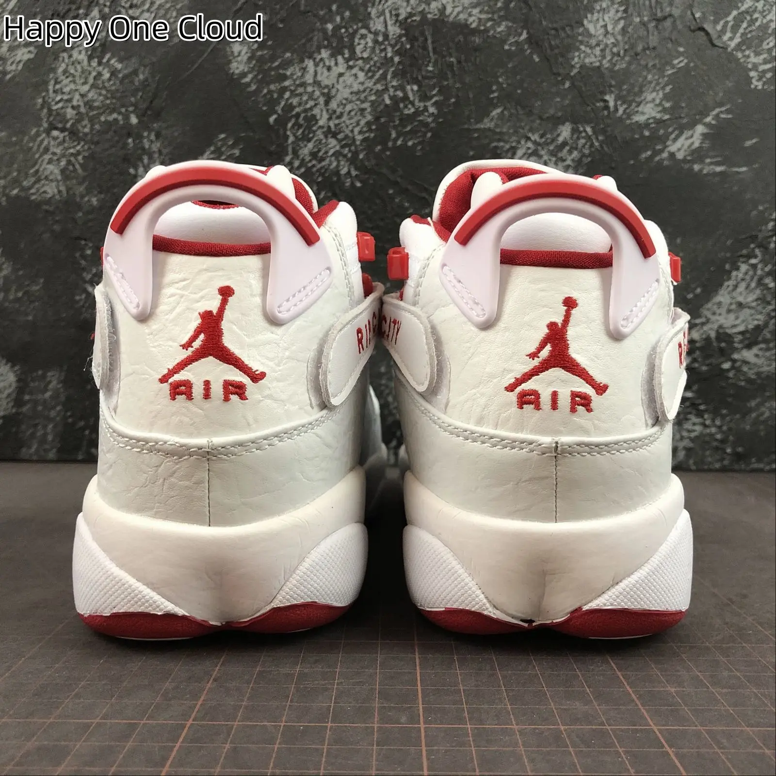 Cream White Red Mid Cut Casual Basketball Trainers | Simple Dual-Tone Contrast Stitching Design | High-Durability Anti-Skid Traction Outsole | Easy-Grip Heel Pull Tab | Clean Vintage Street Style & All-Day Work Commute
