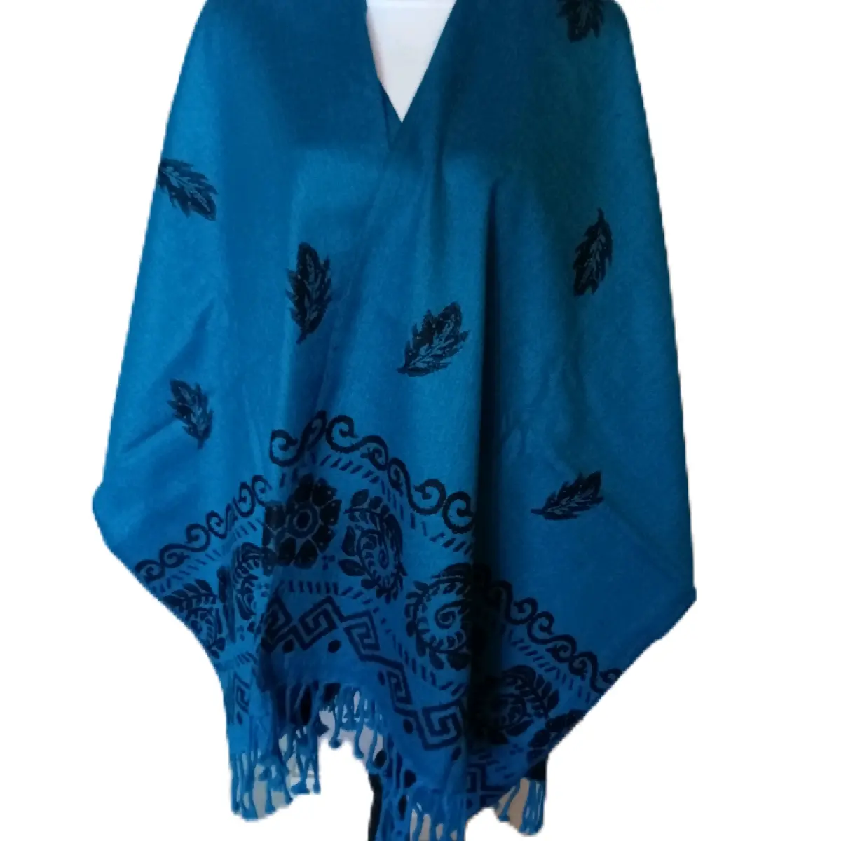 Artisanal Womens Poncho, tea leaves  Pattern, REVERSIBLE Blue, black sides, Fringe handmade in Ecuador, outerwear