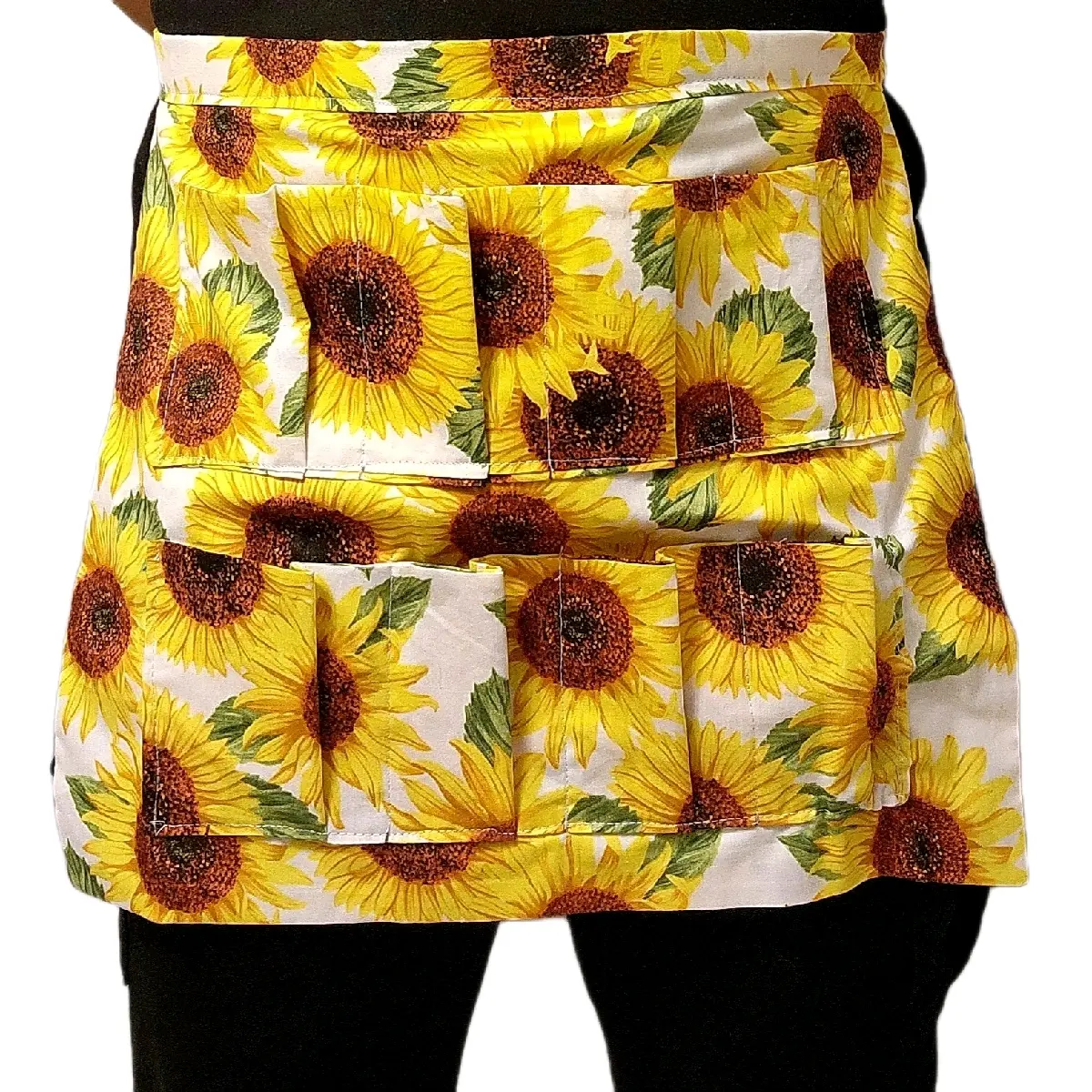 Egg Gathering Apron (8 Pocket) Sunflowers - Versatile Design for Egg Collection and Display Tool