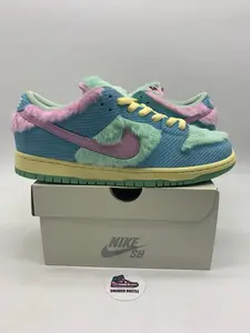 Nike SB Dunk Low Verdy Visty