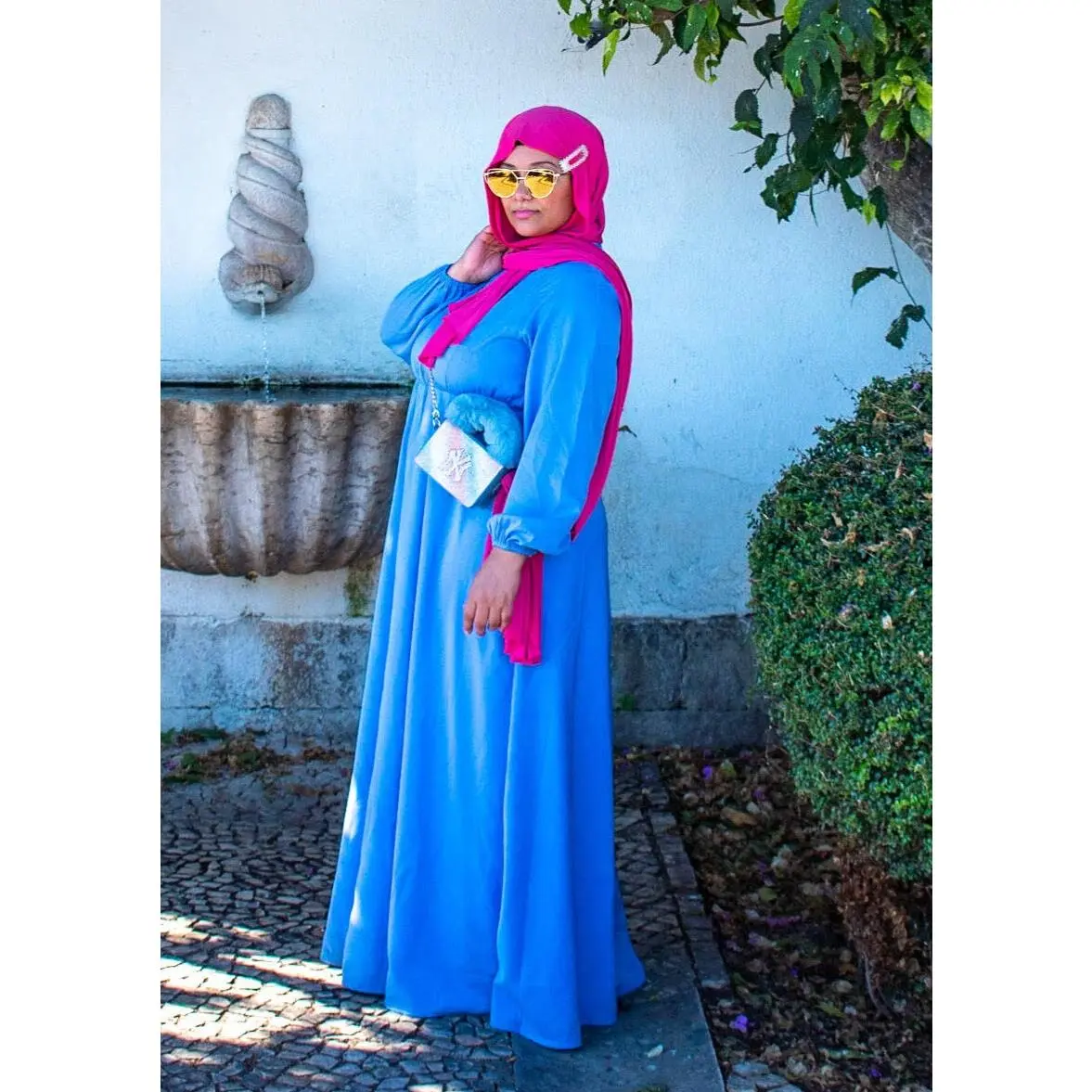 Azul Aisha Dress - Blue Outfit with Pink Scarf, Elegant Design for Versatile Wear