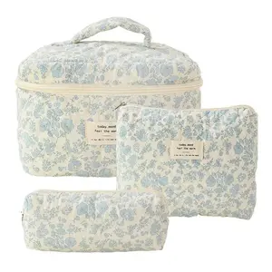 Floral Pattern Quilted Makeup Bag Set, 3-Piece Travel Cosmetic Organizer Pouches, Portable Zipper Makeup Storage for Cosmetics & Skincare, Lightweight Water-Resistant Toiletry Kit, Valentine's Day Gift for Women
