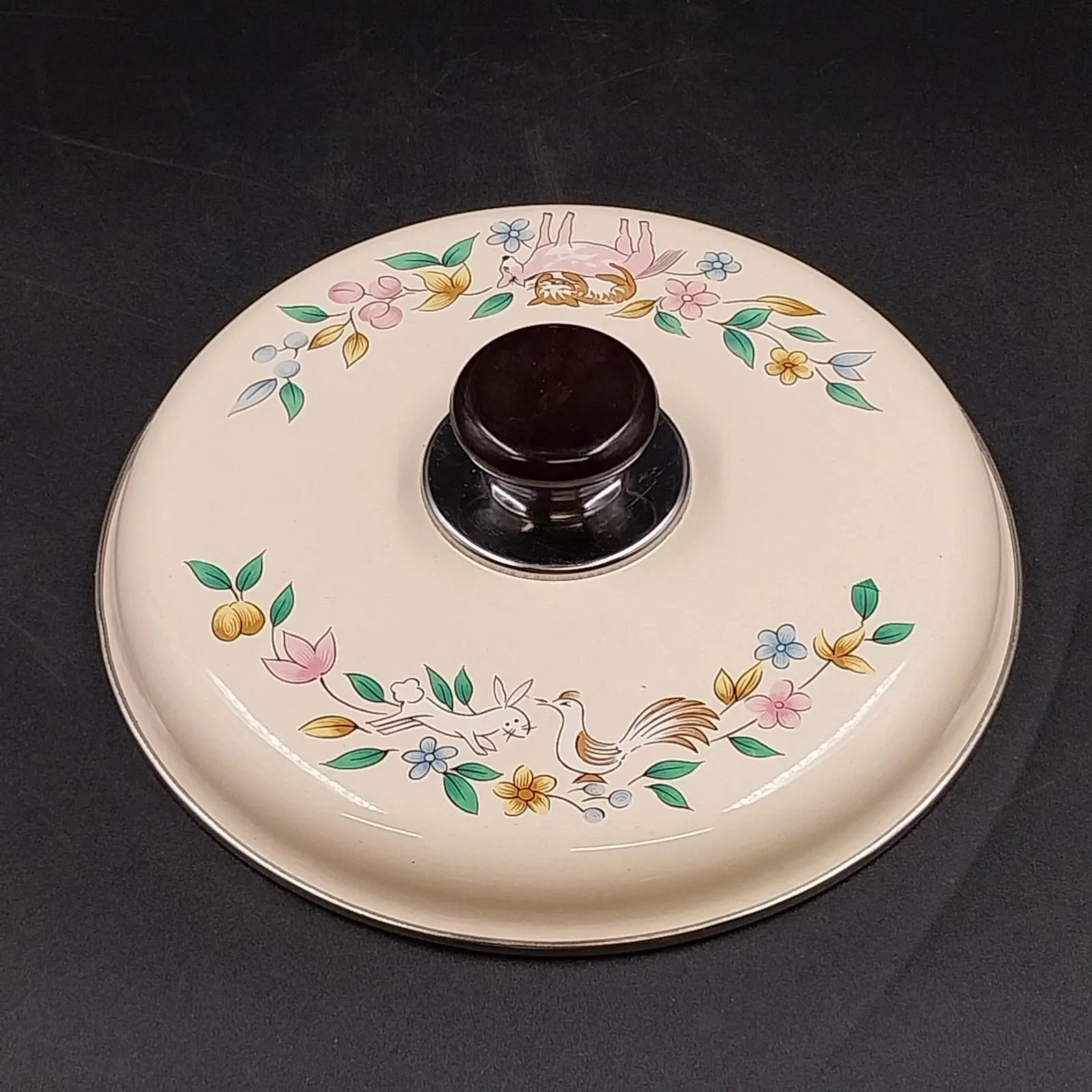 International Heartland Saucepan Lid 9"OD Enamelware Pot Cover Floral Black Knob
