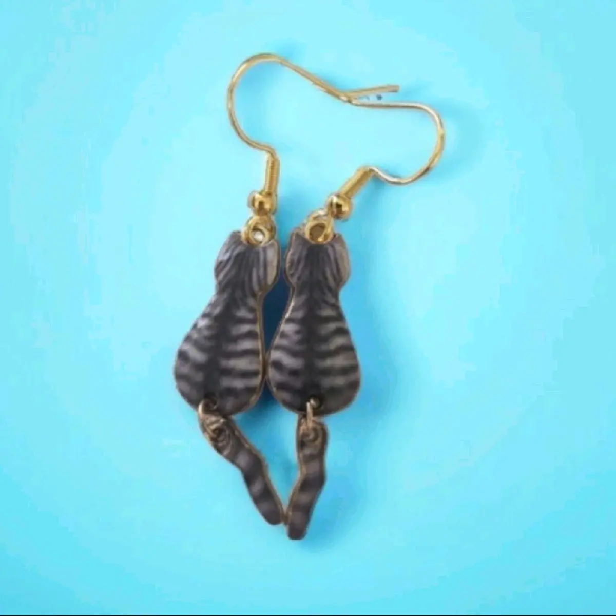 Kitty Cat Gray Tabby Dangling Hook Earrings Casual
