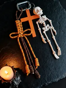 Gothic Skull Bag Charm Pendant, Dark Style Skull Ornament, Street Fashion Accessory for All Seasons, Purse Charm, Charms for Bags