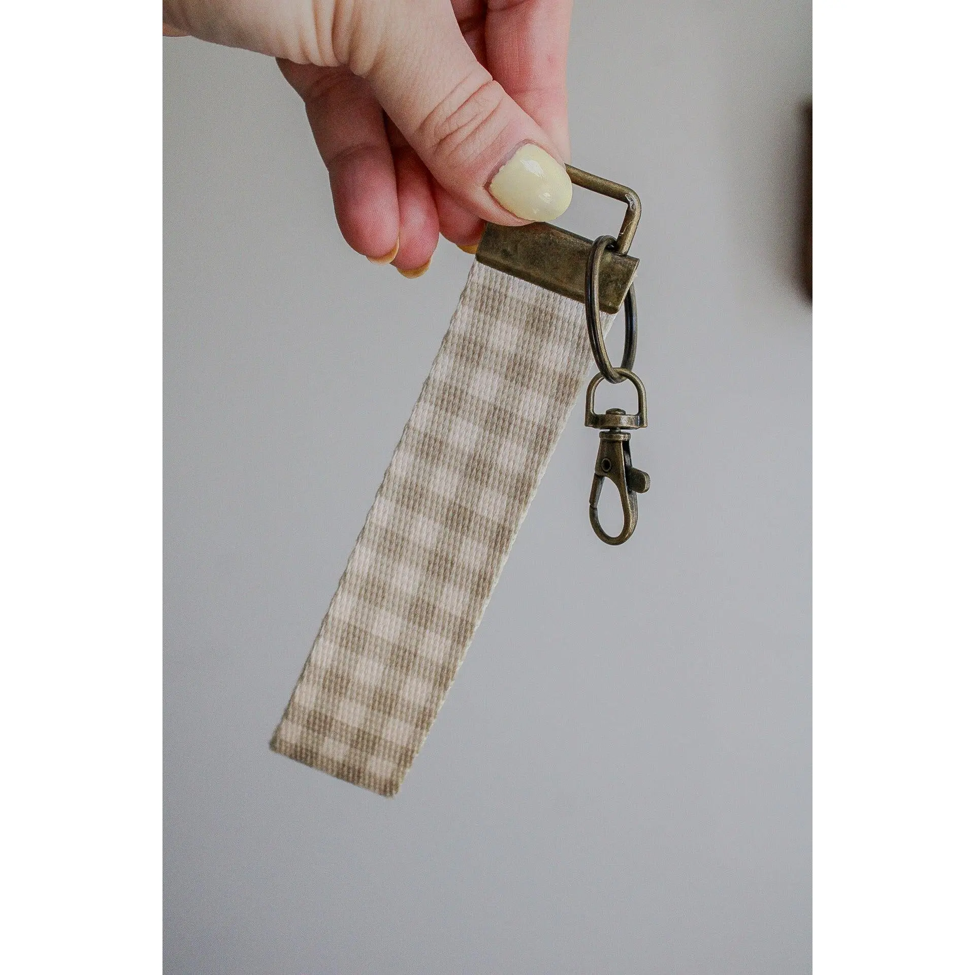 Canvas Wristlet Lanyard Keychain (Beige Gingham)