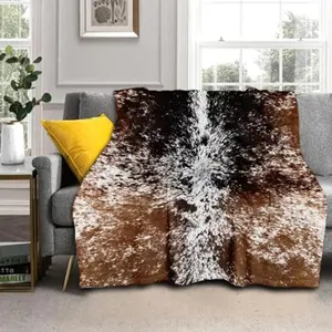 Eyesoul Cow Print Blanket Soft Flannel Lightweight Cowhide Western Throw Blanket Cozy Warm Brown Cow Blankets All Seasons Living Room Decor for Couch Chair Bed Sofa Office