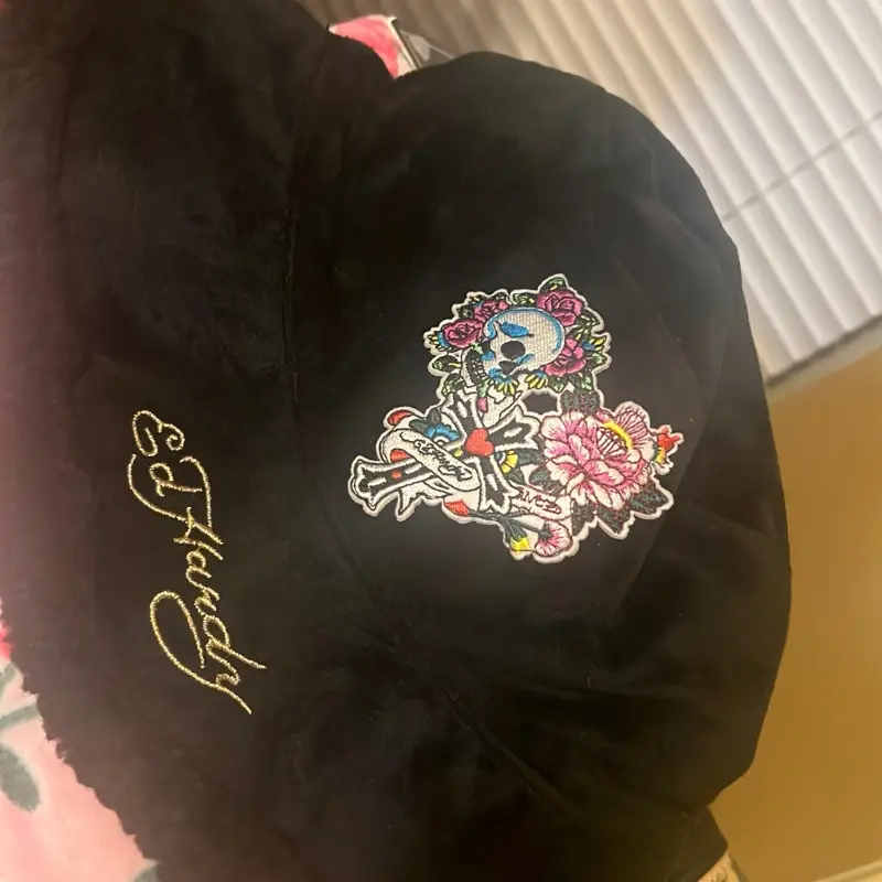 Ed Hardy Sherpa Bucket Hat Skull Floral Y2K Grunge Streetwear NWOT m_6426548658083d371c545d52.jpg main image 2