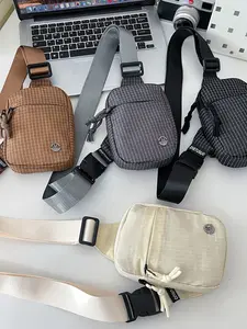 New Trendy Fashion Unique Design High-End Texture All-Season Outdoor Commute Versatile Travel Personality Casual Plaid Small Bag, Lightweight Unisex Multifunctional Shoulder Crossbody Bag