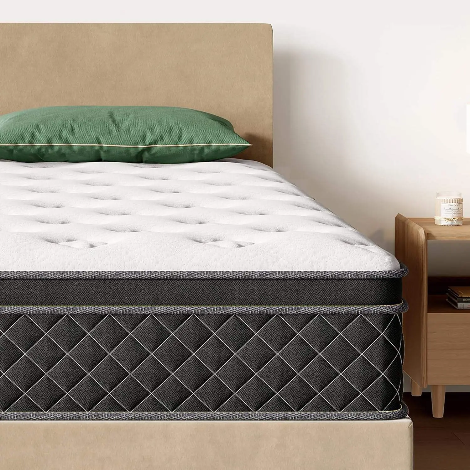 76"L x 79.9"W x9.8"TH(King)