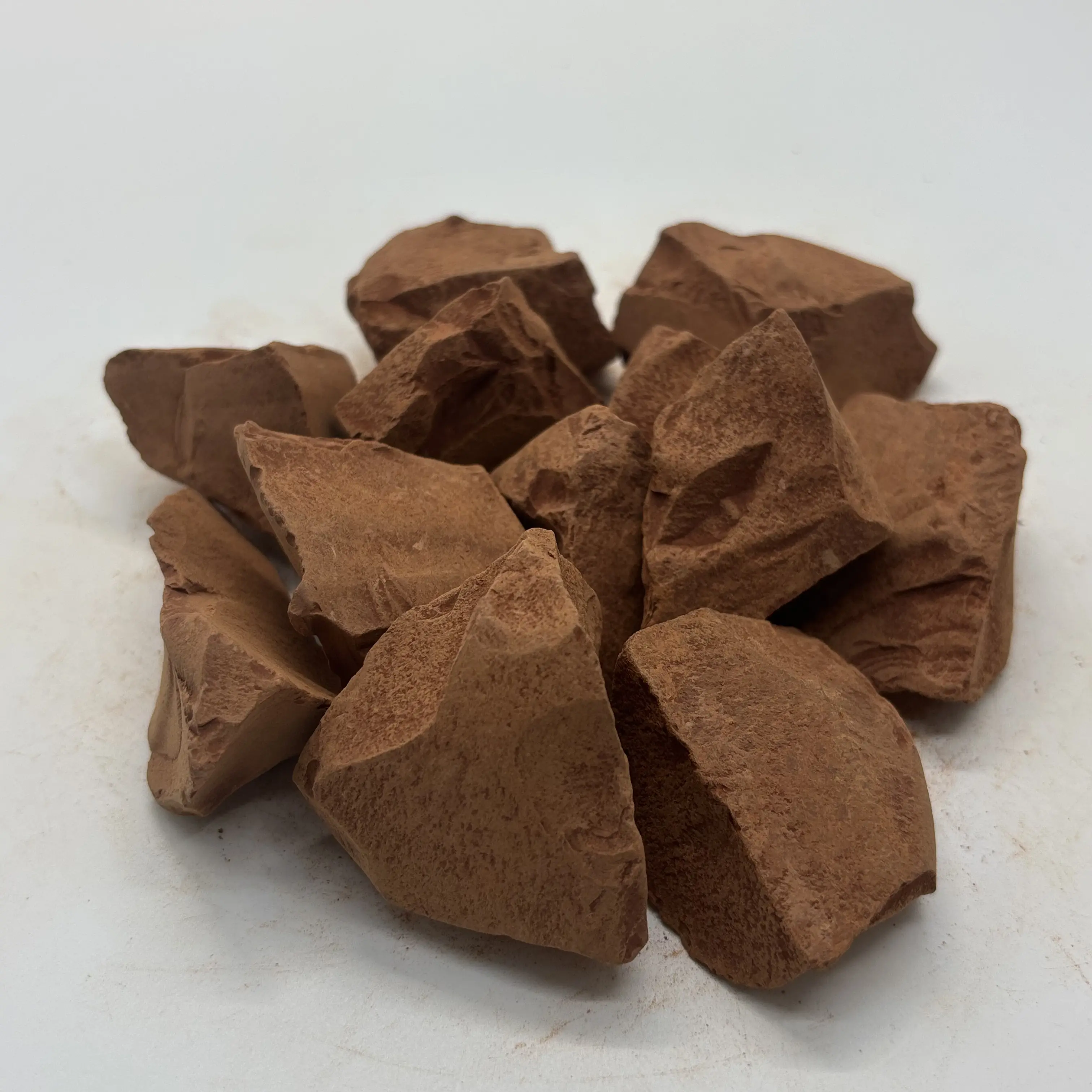 200g(7oz) Ural Red Edible Kaolin Clay Lumps - Pure, No-Additive, Crispy, Slightly Sticky When Wet, Cosmetic-Grade Granular Clay Rocks for Garden Soil