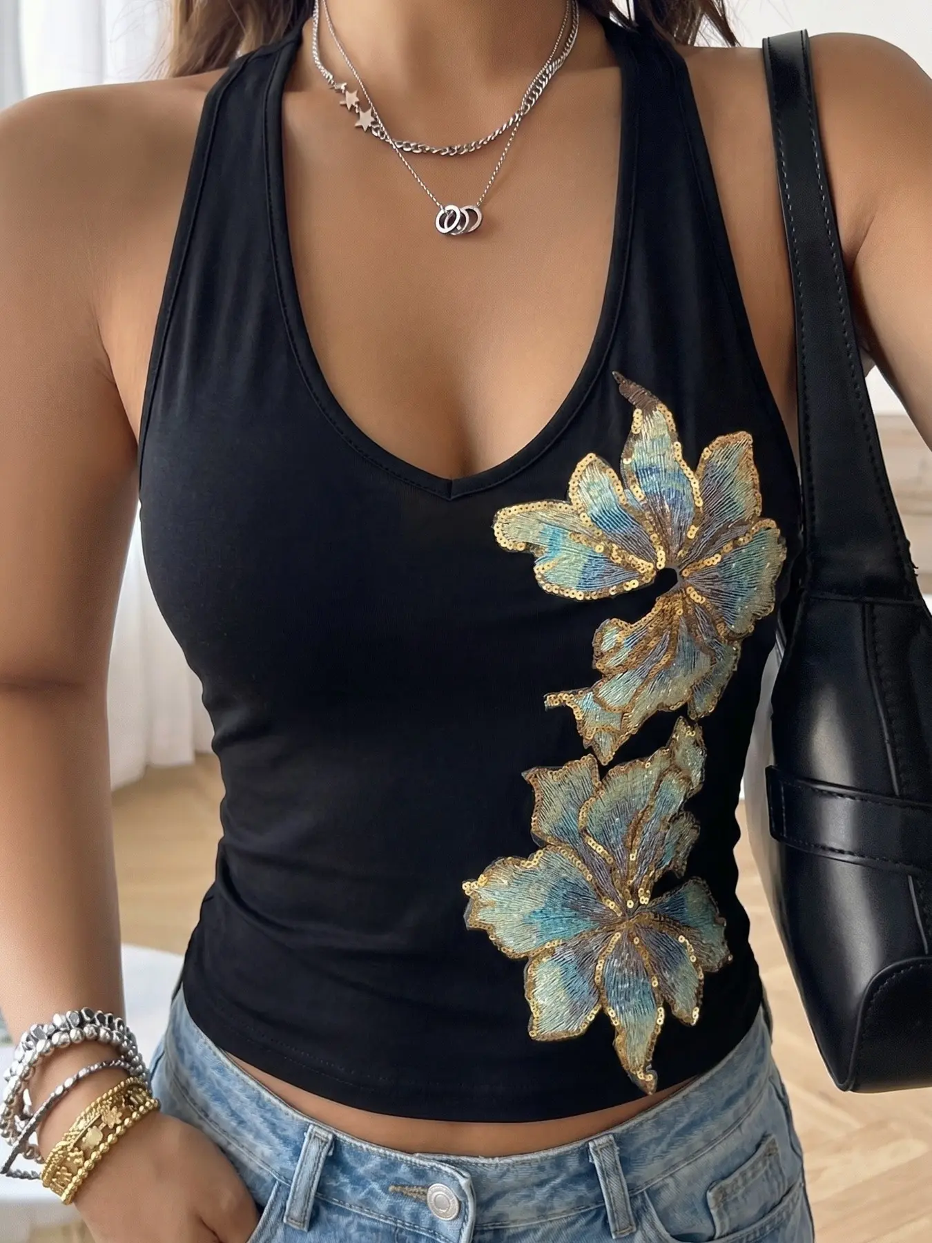 Y2K Vintage Stretchy Sequin Floral Embroidered Halter Tank Top, Backless Tank Tops, Casual Sleeveless, Black Slim Fit V-Neck Going-Out Crop Top, 2000s Streetwear Club Party Top, Summer Casual Daily Wear For Women, Sexy Backless Y2K Top