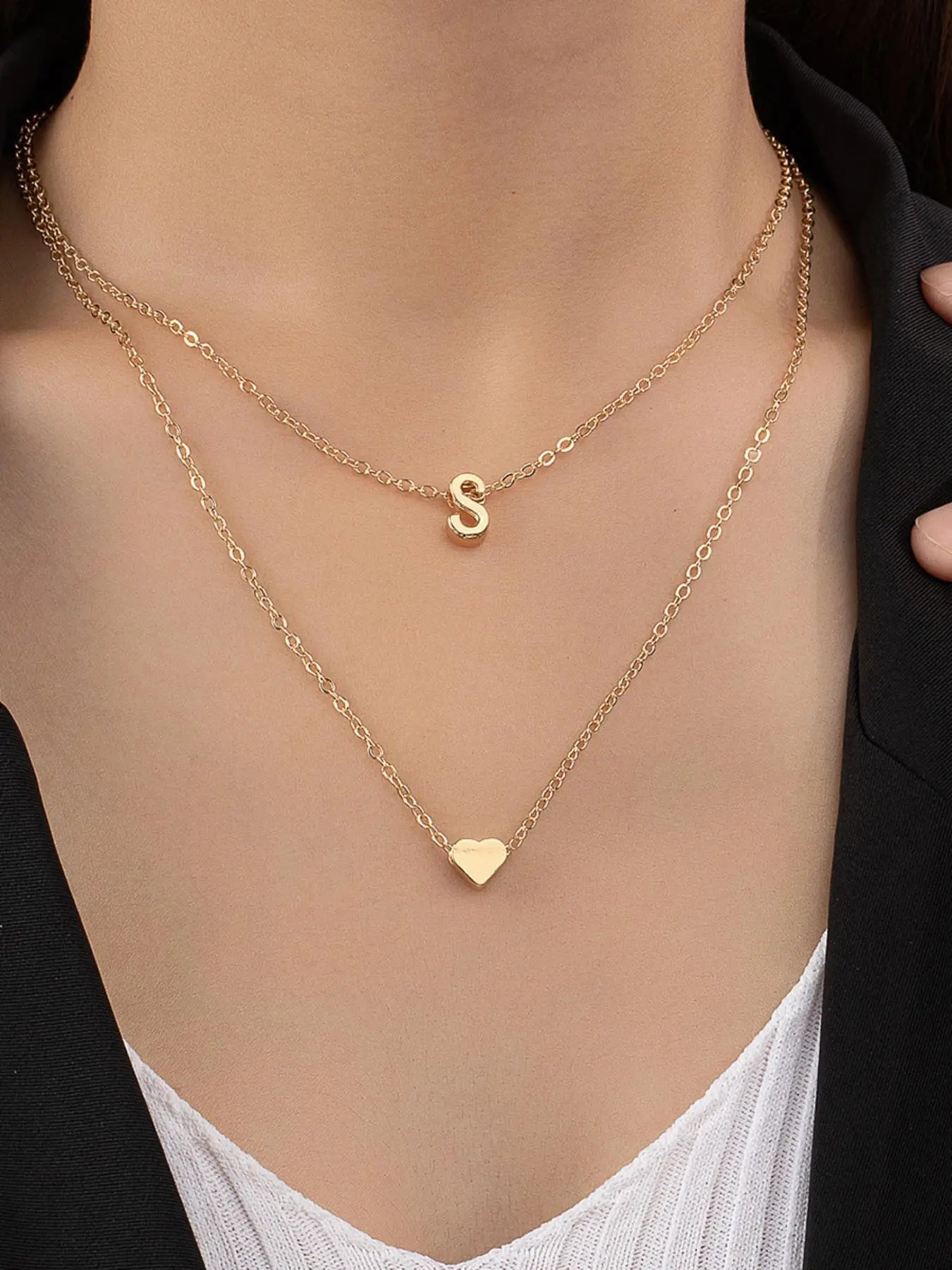 A-Z Letter Heart Initial Pendant Necklace, Minimalist Versatile Fashionable Jewelry, Women's Exclusive Collarbone Chain, All Seasons Casual Style, Letters Necklace, Dainty Initial Necklaces, Alphabet Heart Necklace