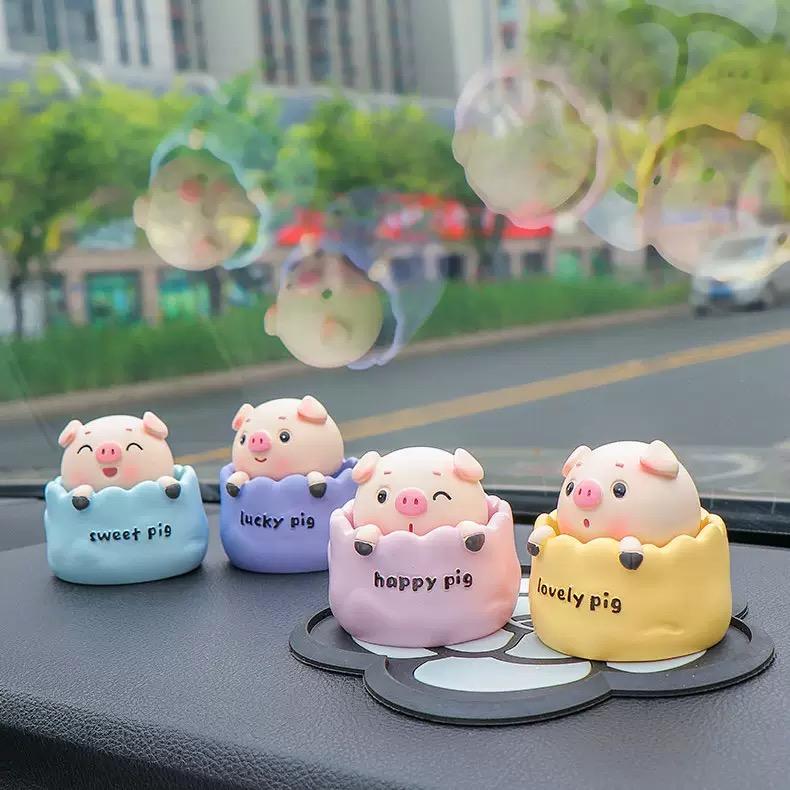 Cute Car Dashboard Decoration, Lovely Rocking Head Ornament Car Decor for Dash, Funny Car Bobblehead Ornaments for Dashboard Car Accessories Interior for Women and Men