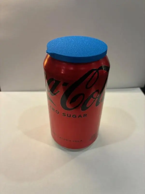Soda Can Top Universal Fit Secure Seal Beverage Accessory for Most Standard Cans Easy to Use and Store Drinkware Red Practical and Durable