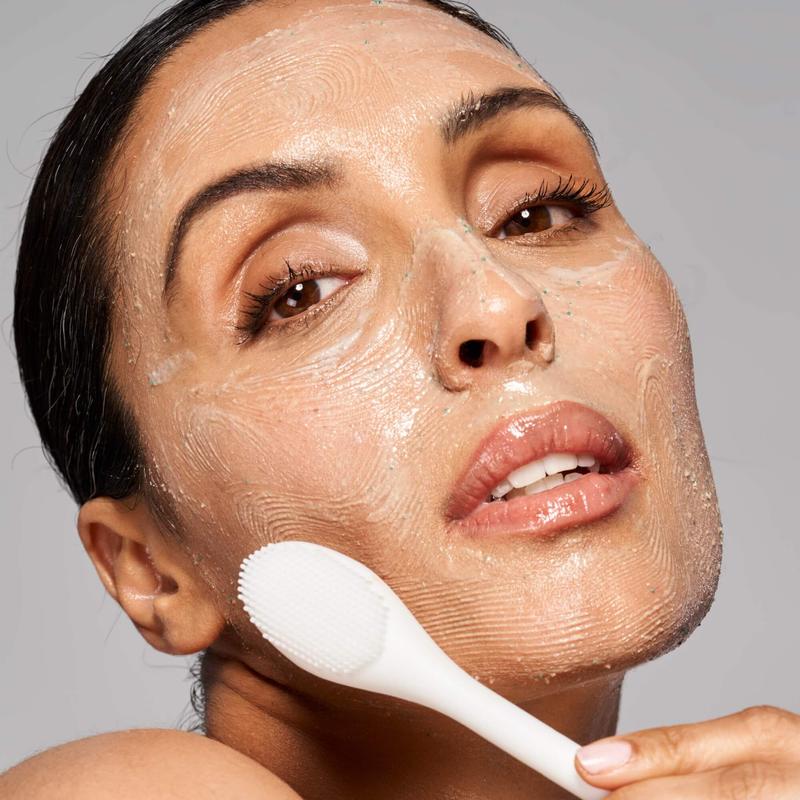 SKINN Cosmetics DermAppeal Microdermabrasion BeautyTreatment w/ V5 Crystal Technology Facial Exfoliate Tube - Powerful Microdermabrasion Skincare Treatment for All Skin Types Brightening Exfoliating Moisturizing Chemical Exfoliant