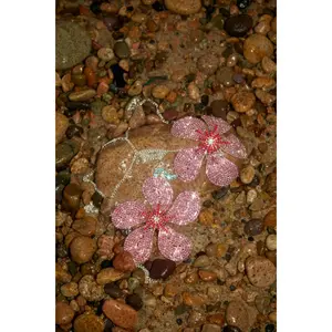 Sabor Fresa Embellished Flower Top - Pink